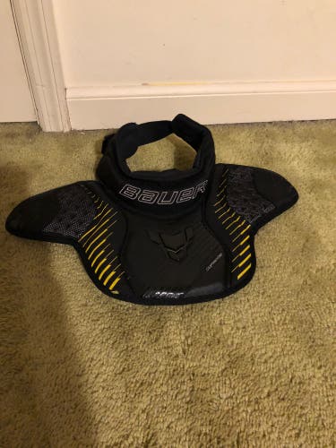 Bauer Supreme Senior Goalie Neck Protector