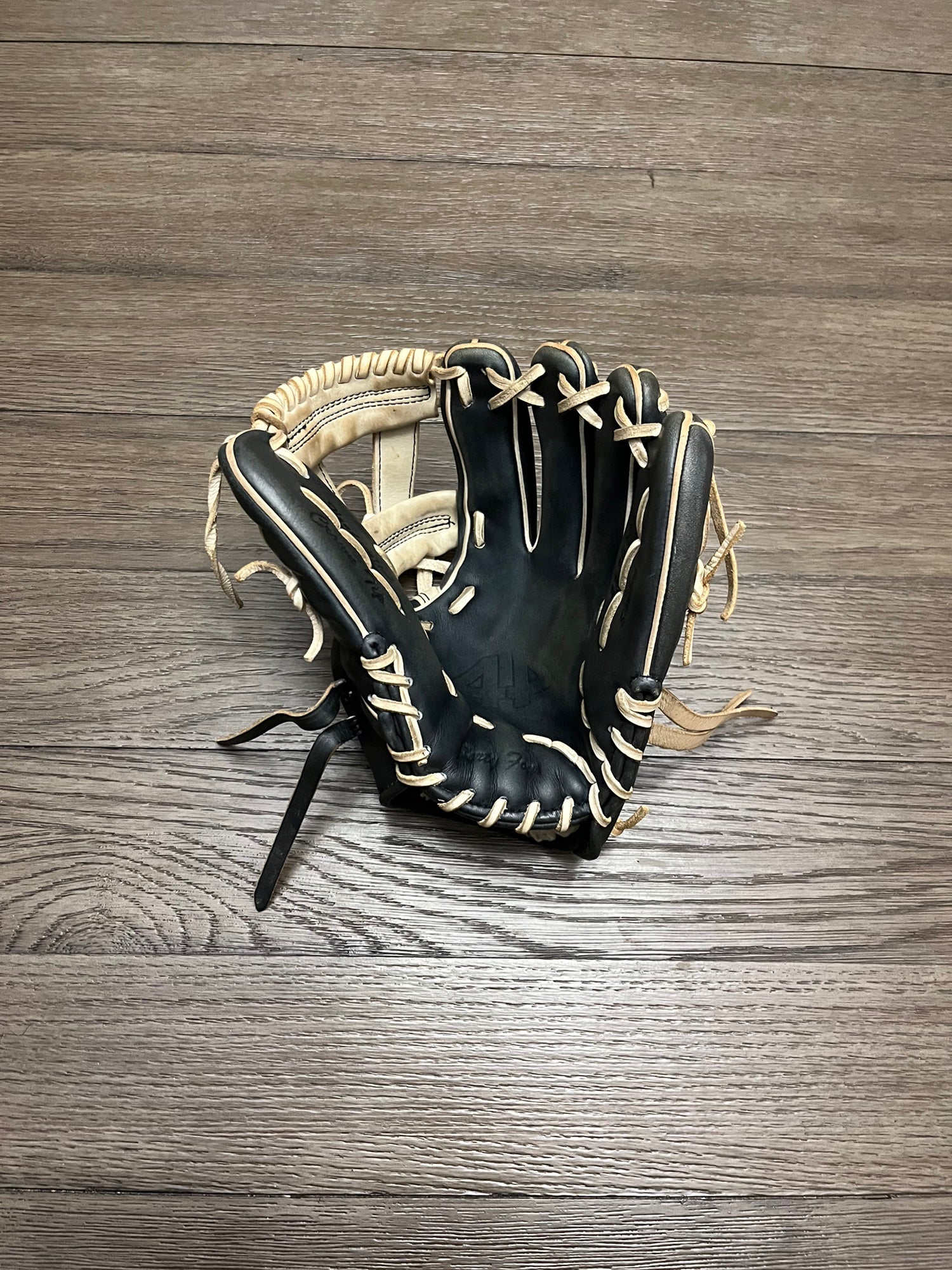 44 Pro Signiture Series Baseball Glove 11.75