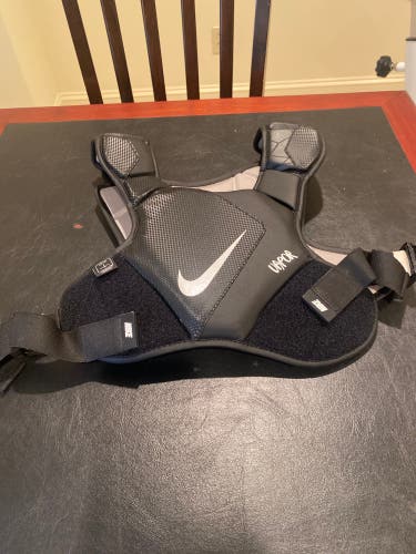 Used Large Nike Vapor Shoulder Pads