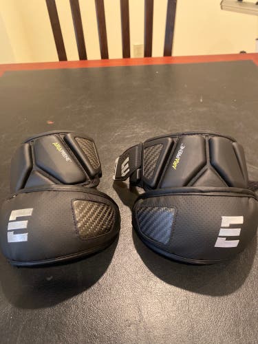 New Large Epoch Integra Elite Elbow Pads