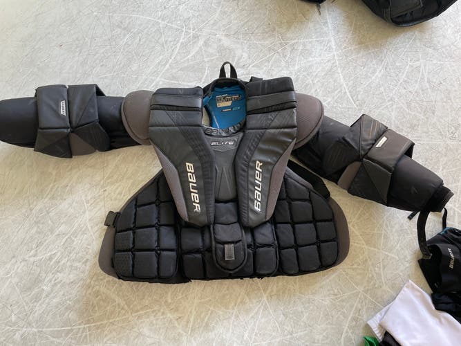 Used Large Bauer Elite Goalie Chest Protector