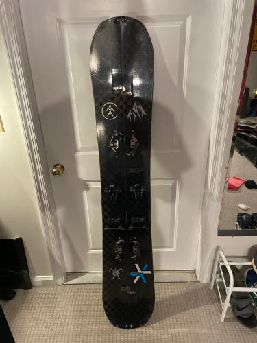 Men's  Jones With Bindings Stiff Flex Directional Carbon Solution Snowboard
