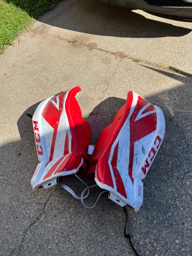33" CCM Premier P2.5 Goalie Leg Pads