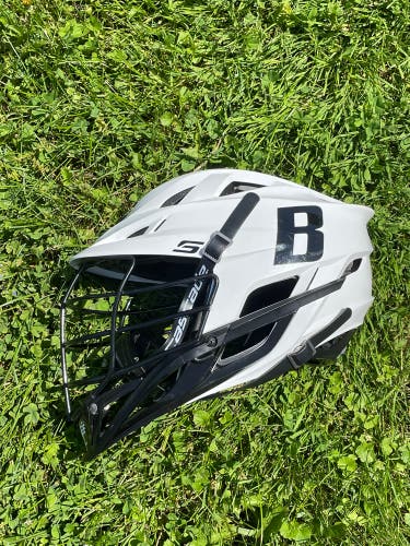 Player's Cascade S Helmet
