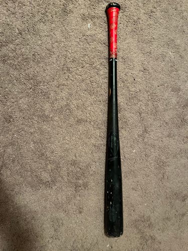 Louisville Slugger Prime Wood bat