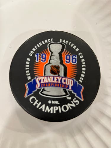 1996 Colorado Avalanche Stanley Cup Champions puck