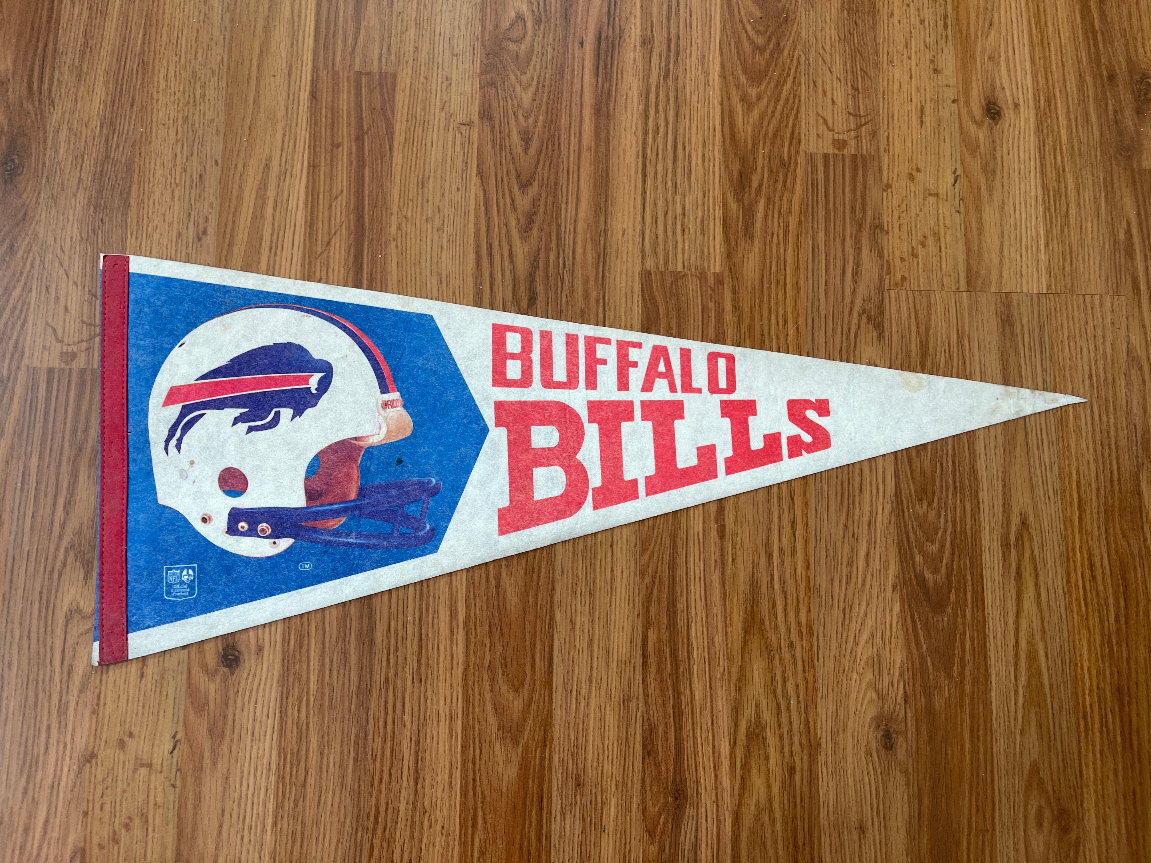 Buffalo Bills NFL Retro 1970-73 Style Premium Felt Collector's Pennant -  Wincraft Inc.