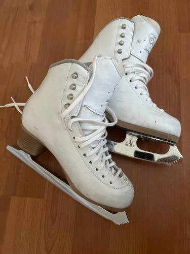 Jackson Figure Skates (Size 4), used - incl. 2 pairs of Skate Guards