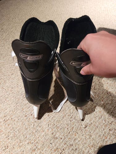 Senior Used Nike Bauer One05 Hockey Skates Regular Width Size 7