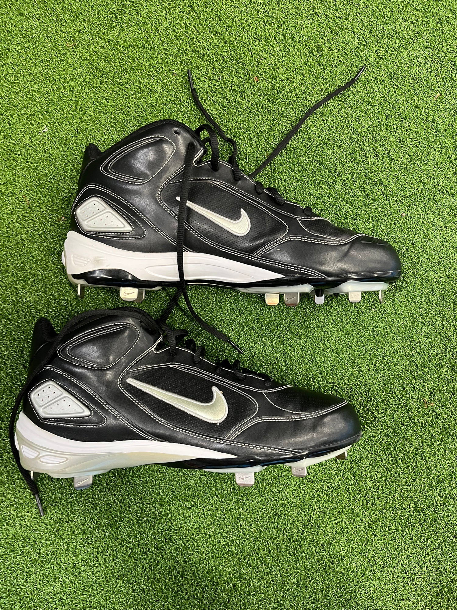 nike retro baseball cleats