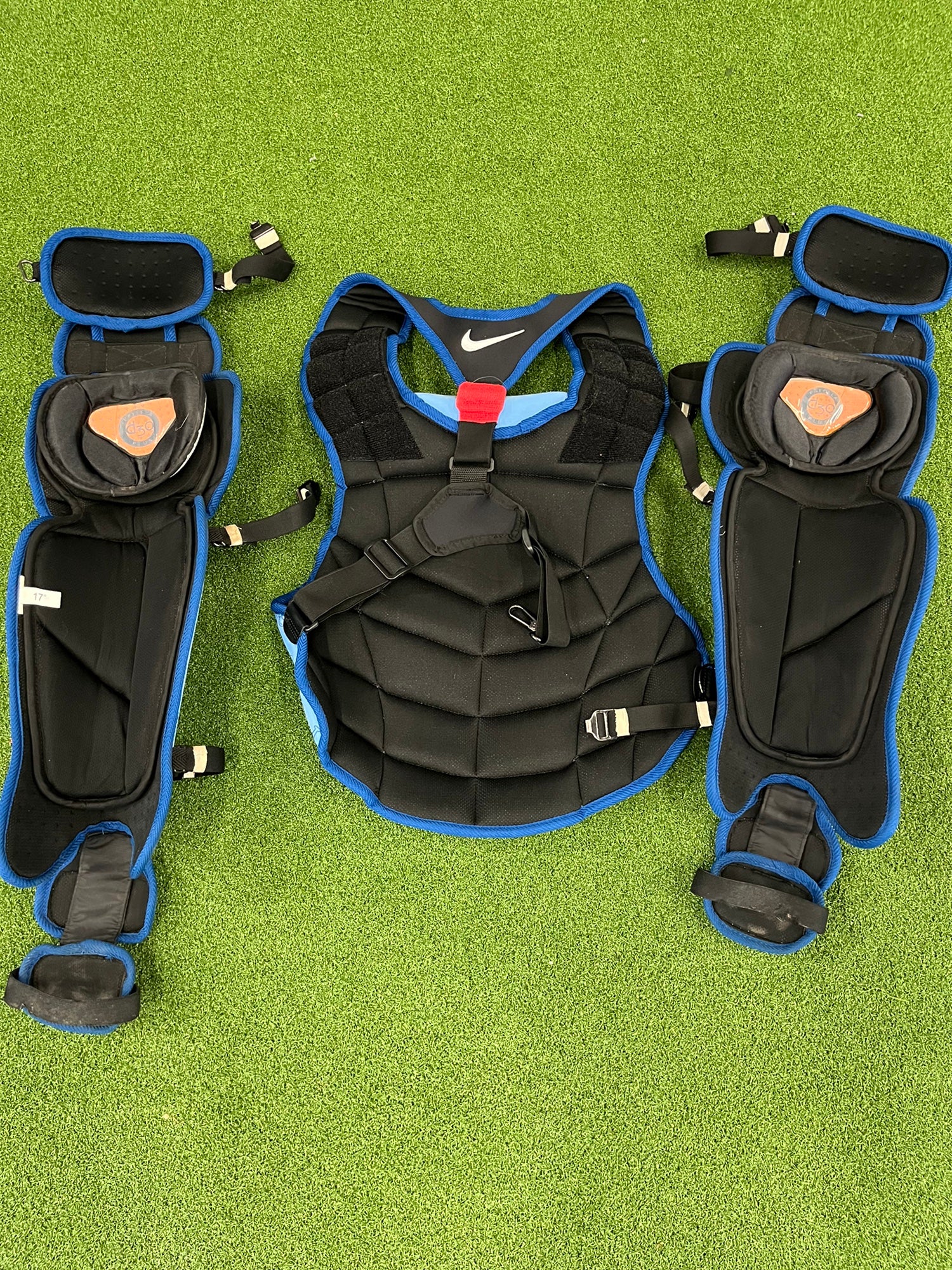 A detailed view of the Nike catchers gear honoring Father's Day worn  News Photo - Getty Images