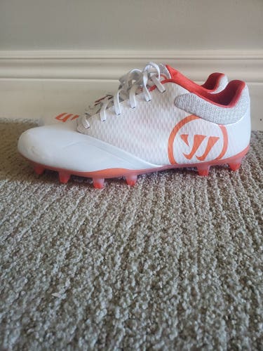 Warrior Burn 9.0 cleats 9.5