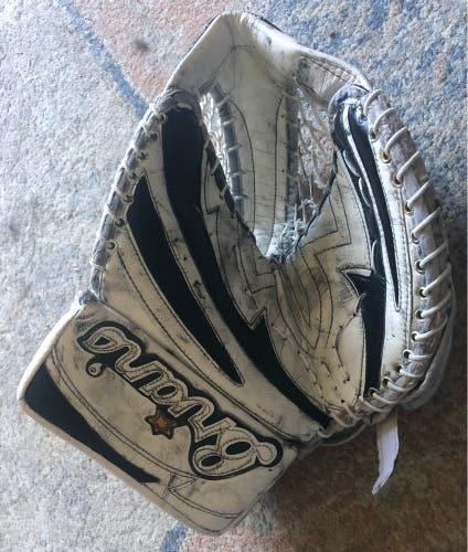 Brian’s Thief catch glove