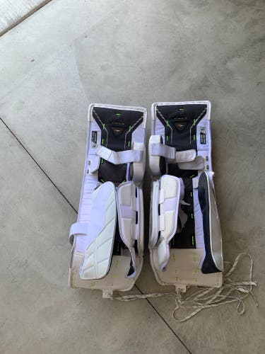 Used 35" Bauer  Hyperlite Goalie Leg Pads