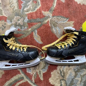 Used Bauer Regular Width Size 13 Supreme S27 Hockey Skates