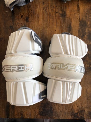 Used Medium/Large Maverik Max Arm Pads