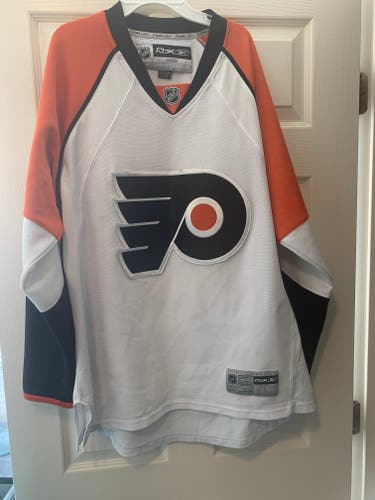 Flyers GAGNE away jersey