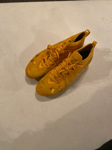 Yellow Used Size Men's 10.5 (W 11.5) Under Armour Cleats