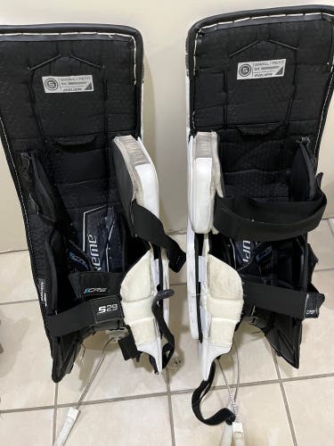 Used 33" Regular Supreme S29 Goalie Full Set