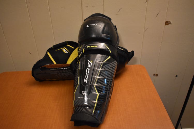 Used CCM Tacks 7092 Shin Pads