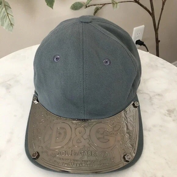 DOLCE & GABBANA Grey Ittierre Baseball Cap with Metal Logo Plaque