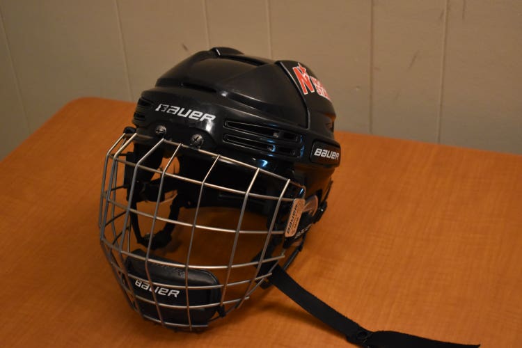 Medium Bauer Re-Akt 75 Helmet