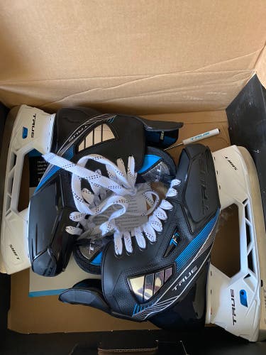True TF7 skates