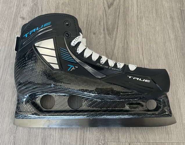 Like New 2022 TRUE Custom One Piece Goalie Skates Size 9D