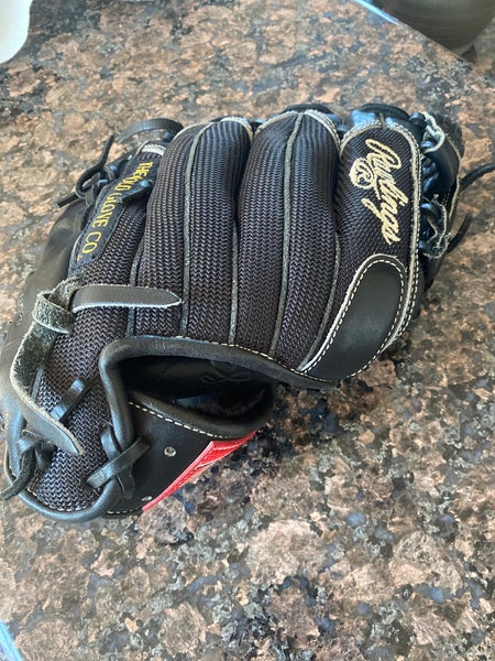 Used Right Hand Throw Rawlings Infield Heart of the Hide Baseball Glove 11.25"