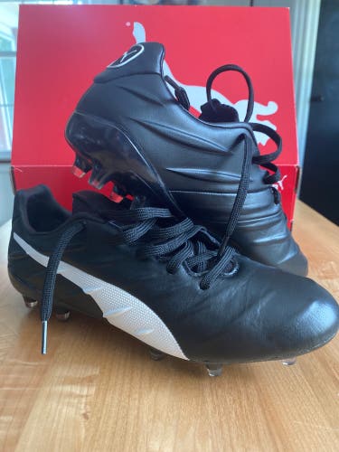 Size 8.5 Puma King Platinum 21 AG/FG