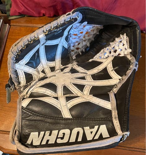 Vaughn “SPIDEY” Mitt Full Right
