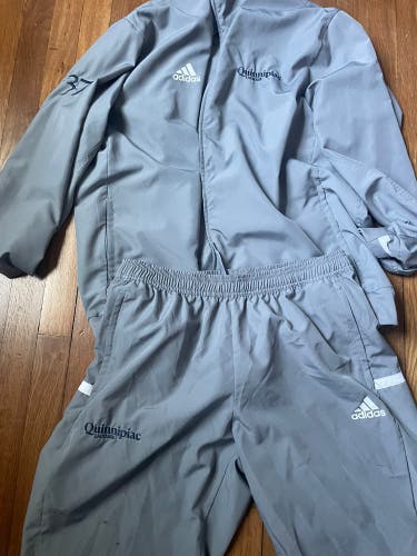 Quinnipiac Lacrosse XL Track Suit