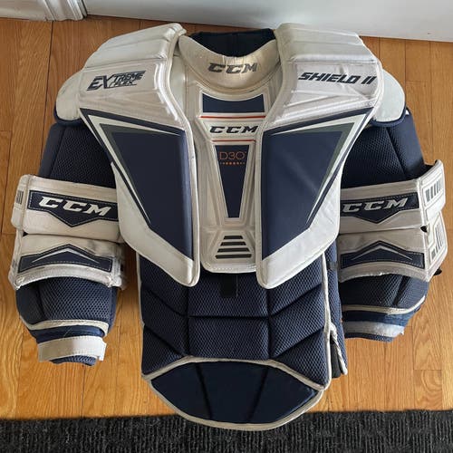 Used Large CCM Extreme Flex Shield II Goalie Chest Protector Pro Stock