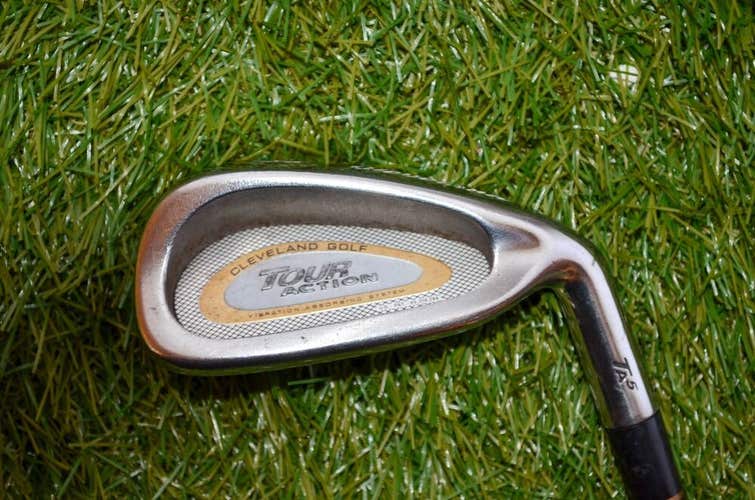 Cleveland	Tour Action TA5	9 Iron	Right Handed	36"	Steel	Regular	New Grip