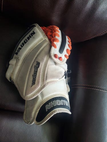 White Junior Regular Velocity V7