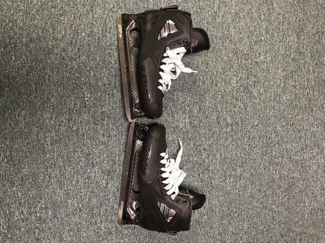 True Regular Width Senior Size 10 Custom One Piece Hockey Goalie Skates **US SHIPPING ONLY**