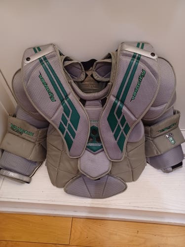 Norrh Dakota XL Vaughn Goalie Chest Protector Pro Stock