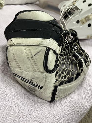 Warrior R GT2 Goalie Glove INT Full Right