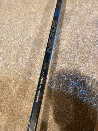 Junior Right Handed P92  Nexus 2N Pro Hockey Stick