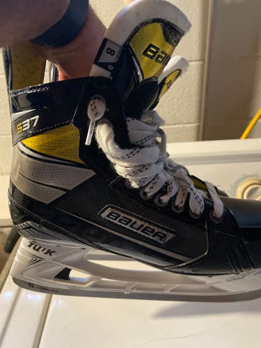 Used Bauer Regular Width  Size 8 Supreme S37 Hockey Skates