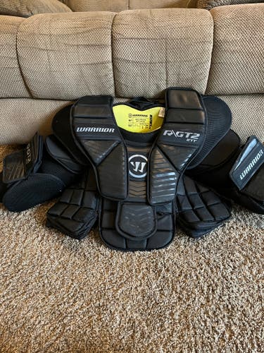 Used Small/Medium Warrior Ritual GT2 Goalie Chest Protector