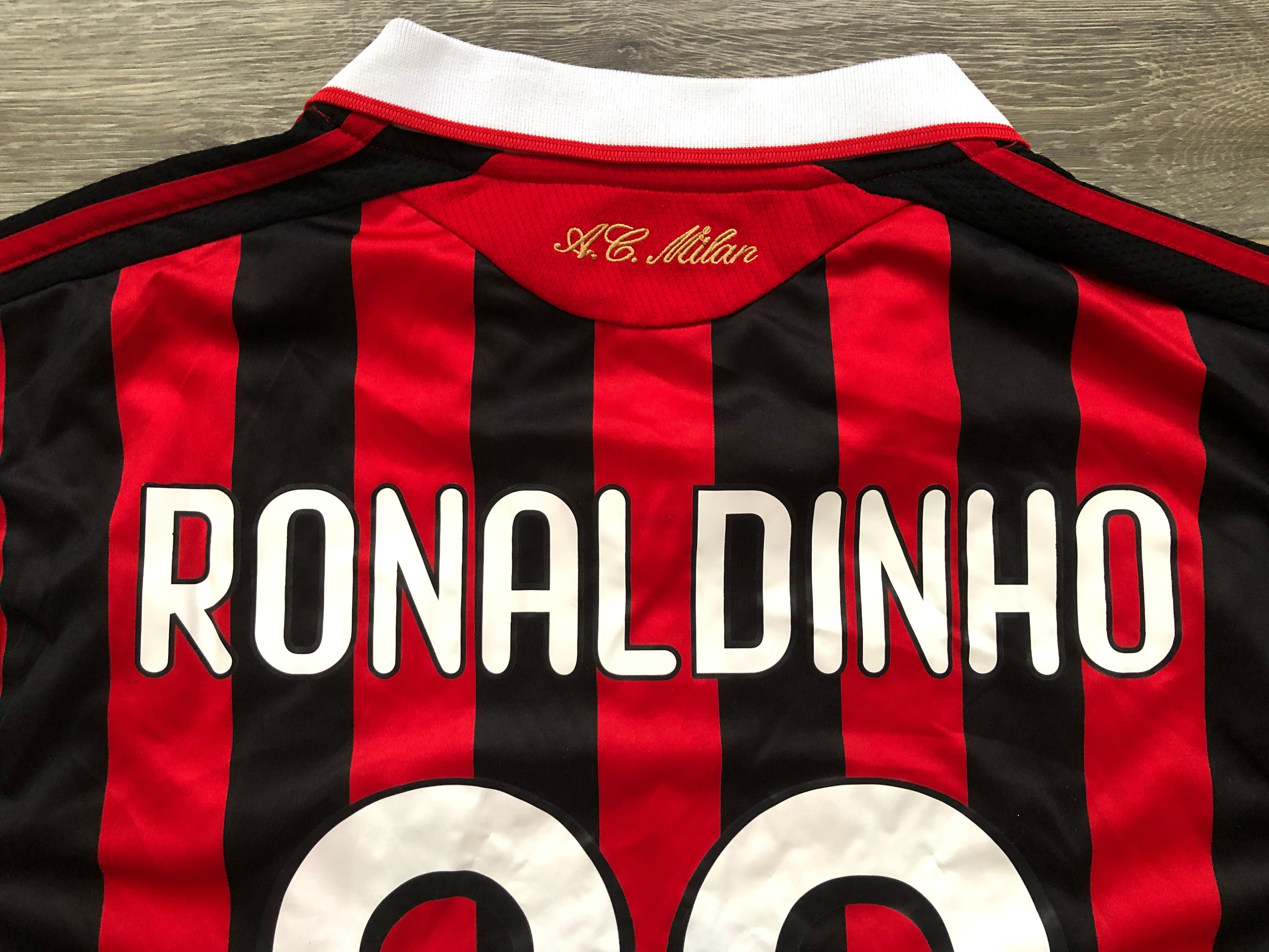 Ronaldinho AC Milan Jersey - Ronaldinho Gallery - 254079