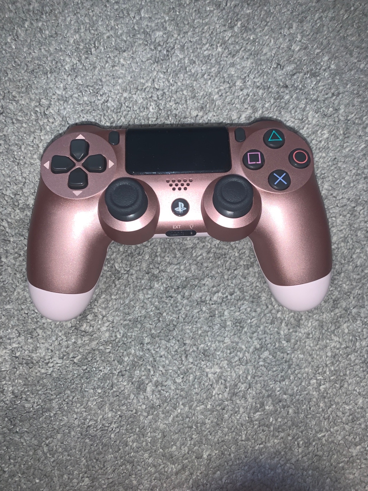 PS4 Rose Gold Controller