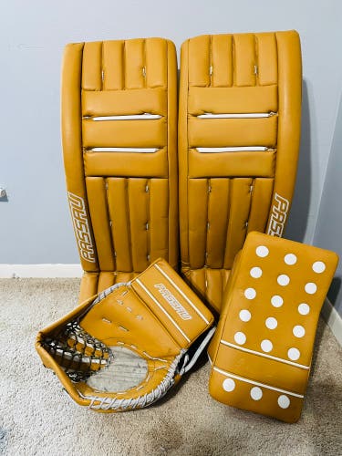 34" Full Right  Passau Goalie Full Set Vintage Retro