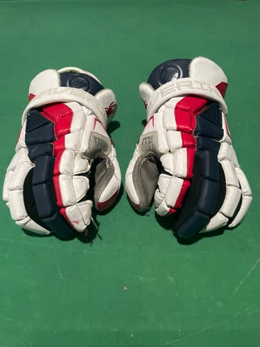 Richmond Lacrosse Team Issued Men’s Lacrosse gloves -13”