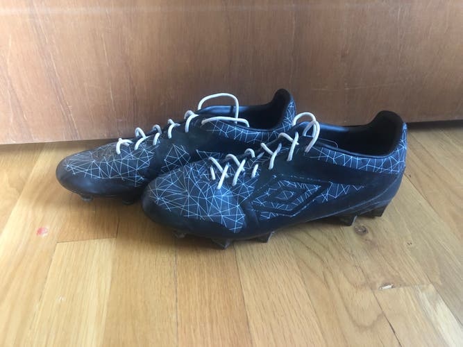 Umbro Size 10 Cleats