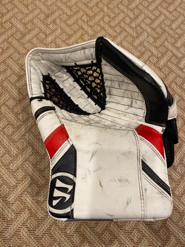 Warrior Intermediate Ritual G3 Catch glove