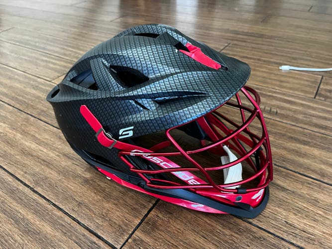 Player's Cascade S Helmet Carbon Fiber Composite Look