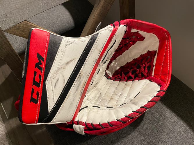 USED Pro CCM glove
