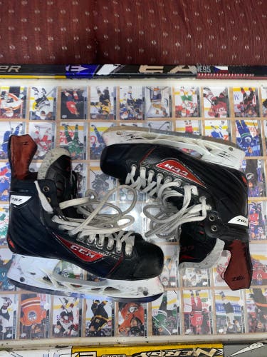 Senior CCM Regular Width  Size 11 RBZ 100 Hockey Skates